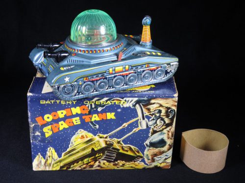 Antique Vintage Looping Space Tank - Daiya – Japan Tin Lithograph Battery Operated Futuristic Vehicle with Original Box For Sale