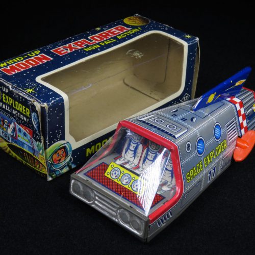 Antique Vintage Moon Space 11 Explorer - T.T Takatoku – Japan Tin Lithograph Friction Powered Futuristic Lunar Vehicle Toy with Original Box For Sale